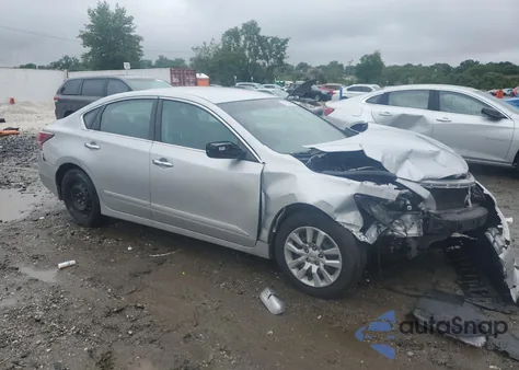 2015 Nissan Altima 2.5 z USA, uszkodzony, nr VIN 1N4AL3AP8FC595797